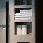 Διαμέρισμα Modern One-bedroom In